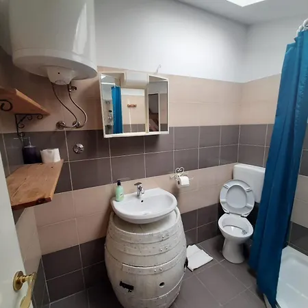 Ivana Apartman *